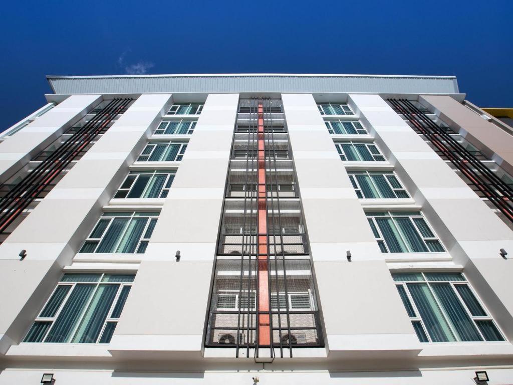 B2 Mae Sot Boutique & Budget Hotel Экстерьер фото